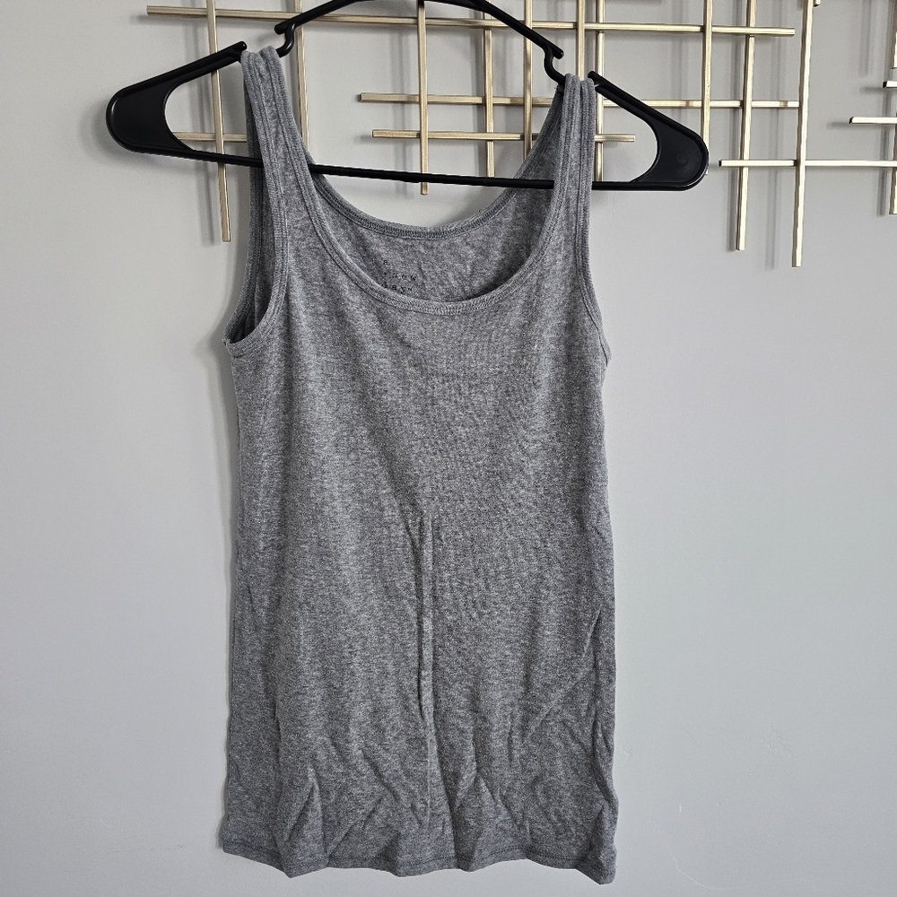 A New Day Gray Fitted Sleeveless Tank Top​